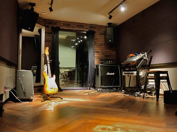 レコーディングスタジオの防音施工例 防音室 防音工事なら昭和音響 レコーディングスタジオの防音施工例 防音室 防音工事なら昭和音響