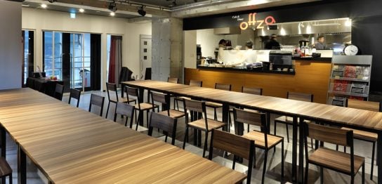 Cafe & Diner「Offza」の内観