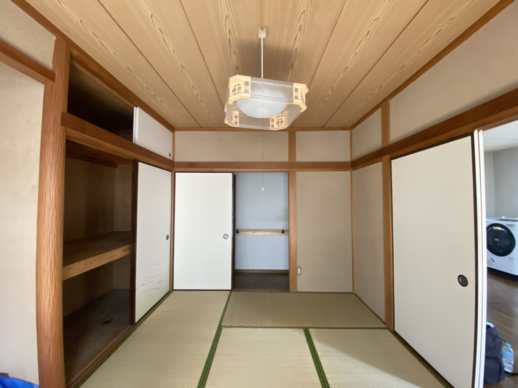 施工前の和室の様子(出入口)