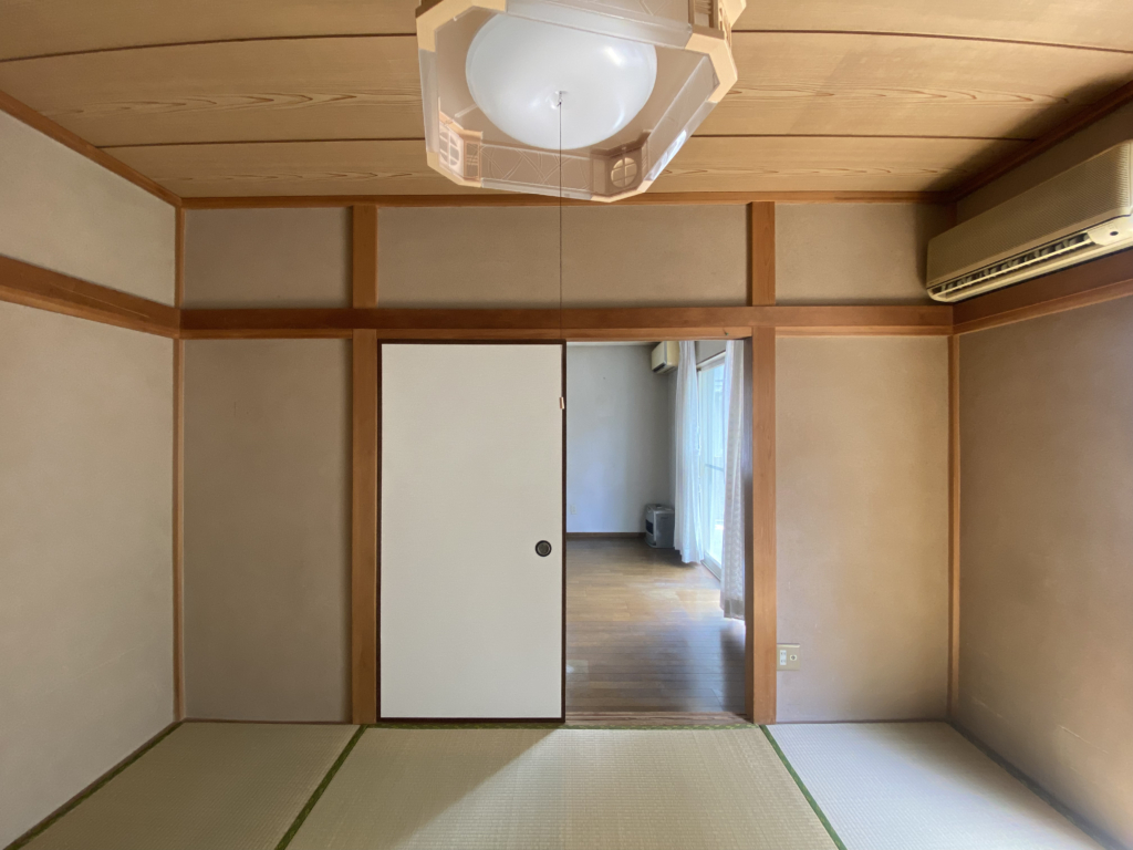 施工前のリビングへの出入口