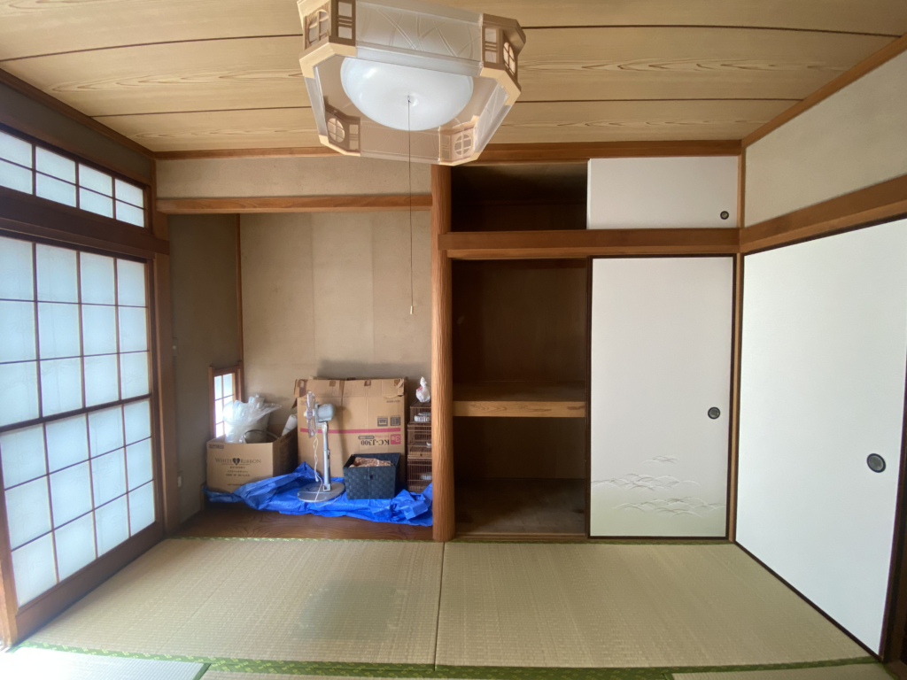 既存の物置や床の間の画像