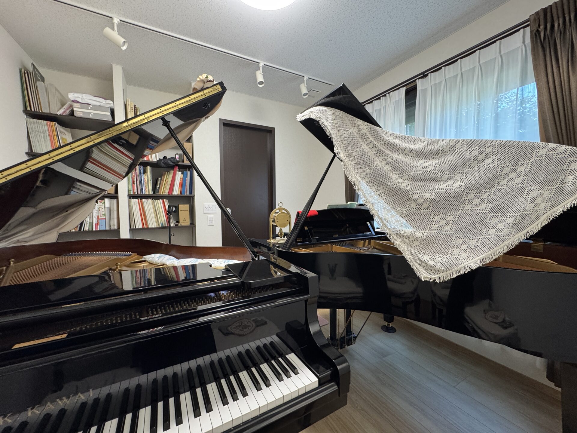 防音室奥側から見た様子