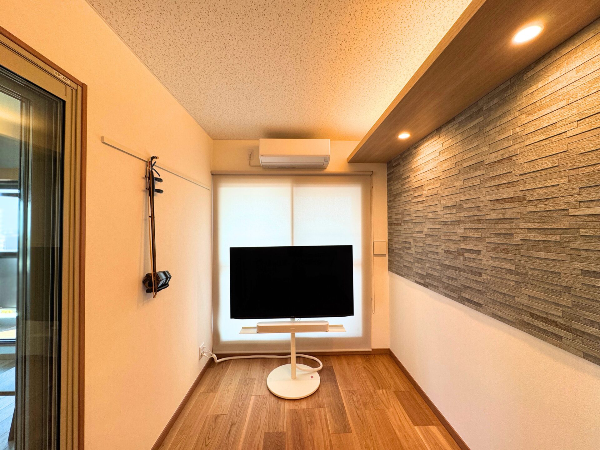 ご家族もテレビを大音量で楽しめる空間に。